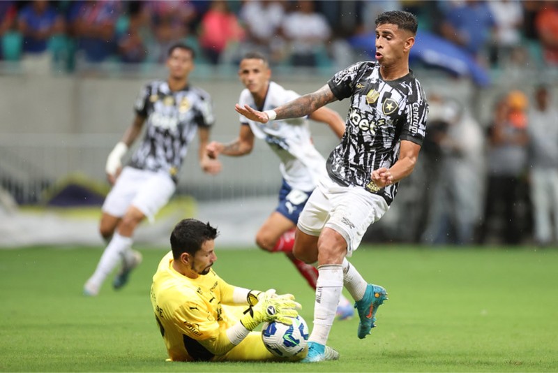 Bahia gặp khó trước Botafogo