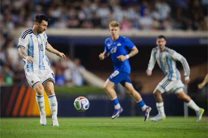 Argentina được đánh giá cao hơn Algeria