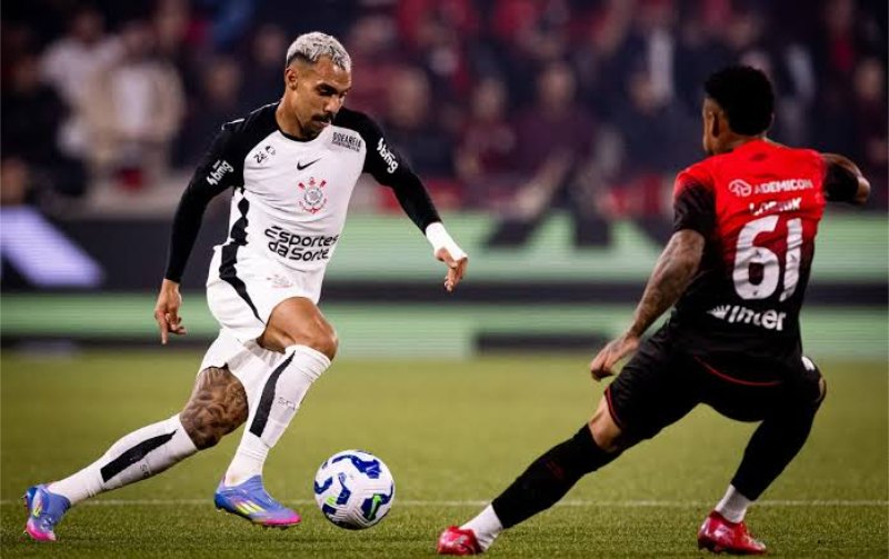Corinthians gặp khó khi tiếp đón Athletico