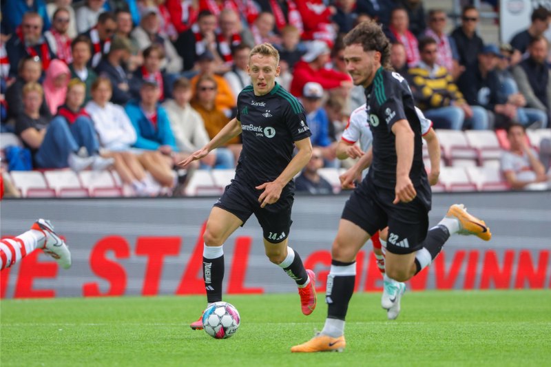 Rosenborg được đánh giá cao hơn Fredrikstad