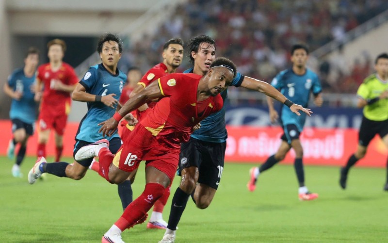 Hàng công phung phí quá nhiều cơ hội
